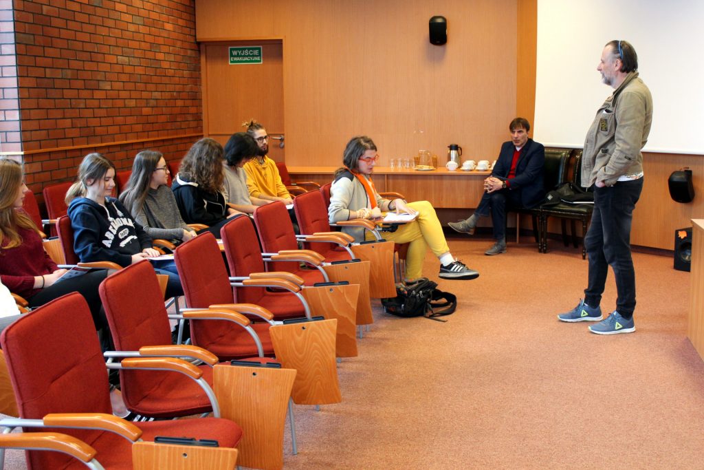 Miejska Biblioteka Publiczna W Jaworznie [Relacja] MIEJSKA BIBLIOTEKA PUBLICZNA W JAWORZNIE | Śląski Pegaz