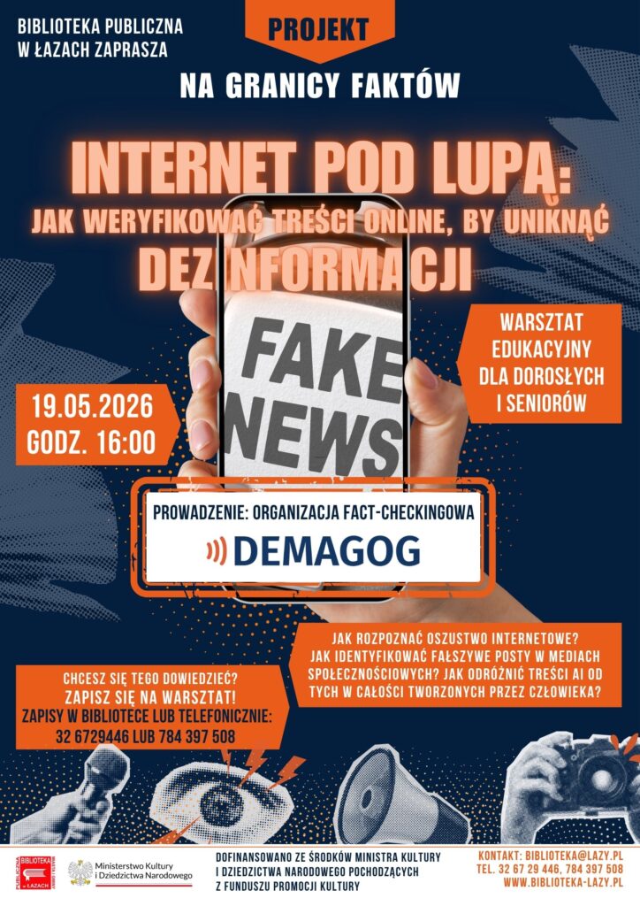 Plakat - granatowe tło, pomarańczowe wstawki, wstawiona dłoń trzymająca smartfon, na jego ekranie jest napisane Fake News